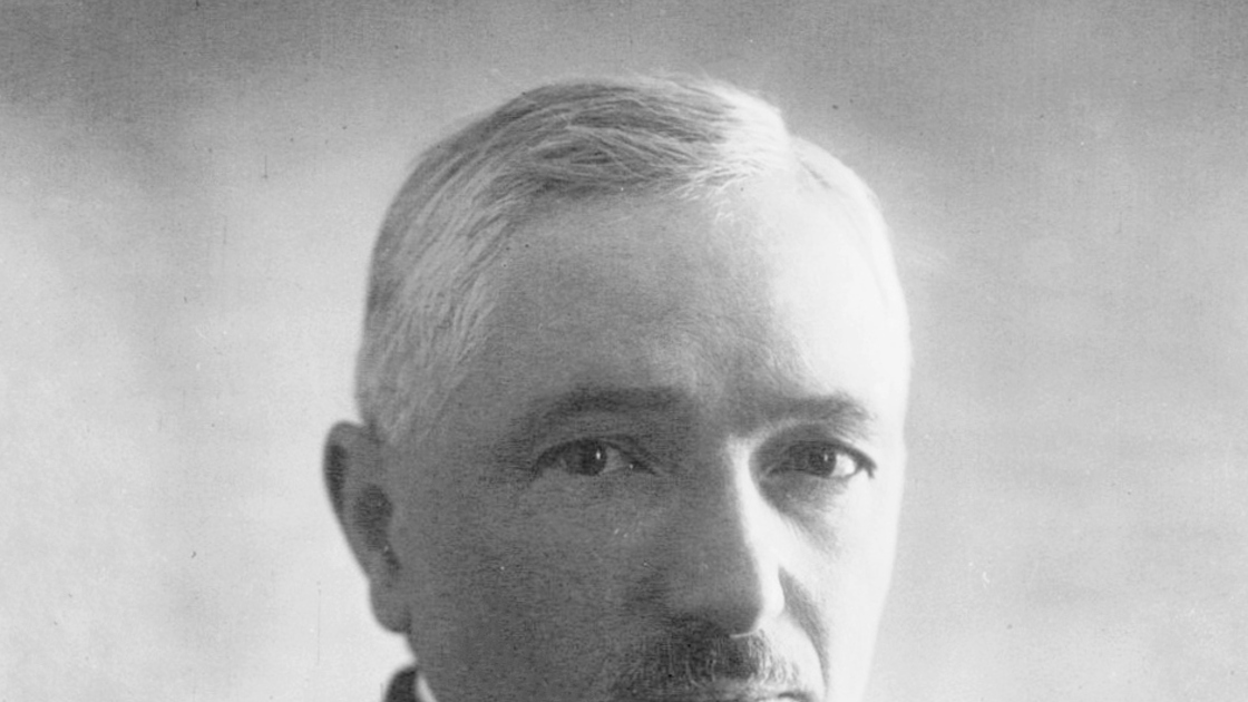 Jules Rimet, presidente de la FIFA e impulsor del primer Mundial, hacia 1920