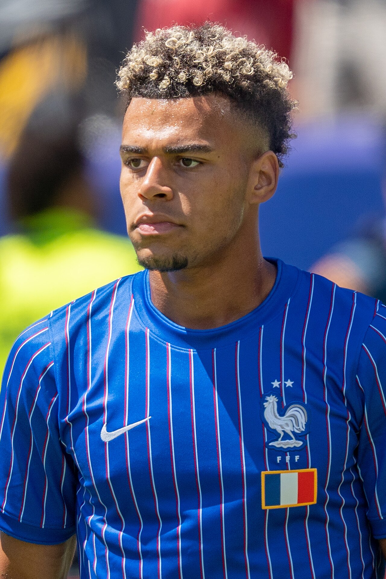 D. Doué