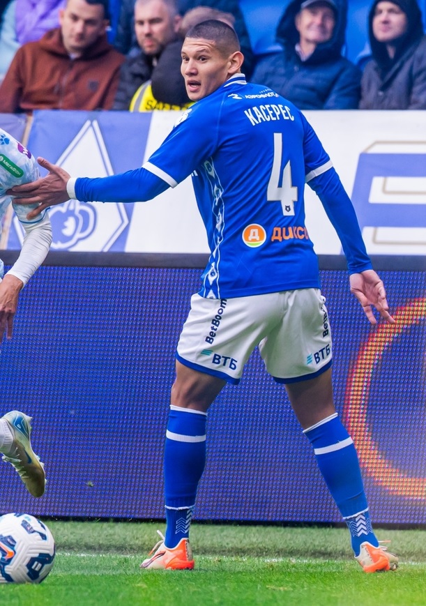 J. Cáceres