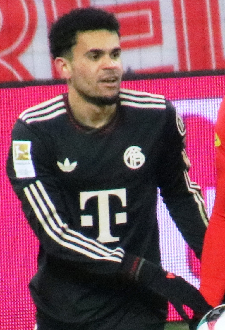 L. Díaz